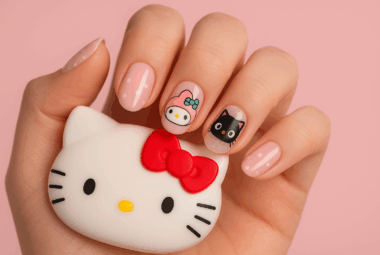 hello kitty nails