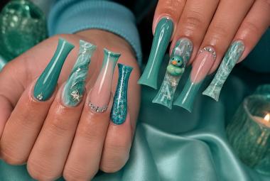 Teal Duck Nail