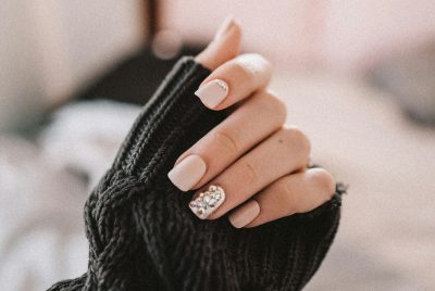 Sweater Nails